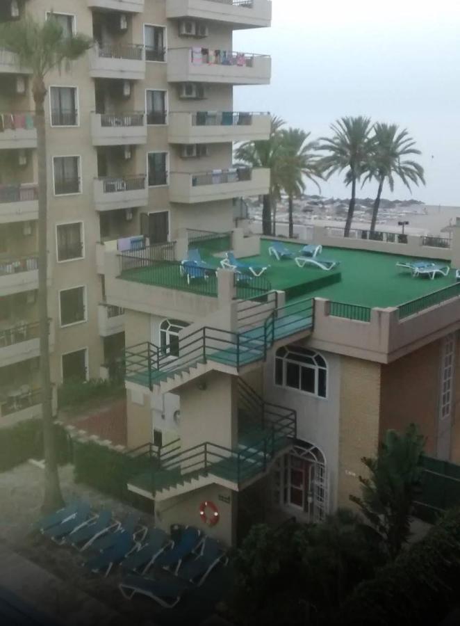 Apartamento Ronda 4 Boliches Primera Linea De Playa Fuengirola Dış mekan fotoğraf